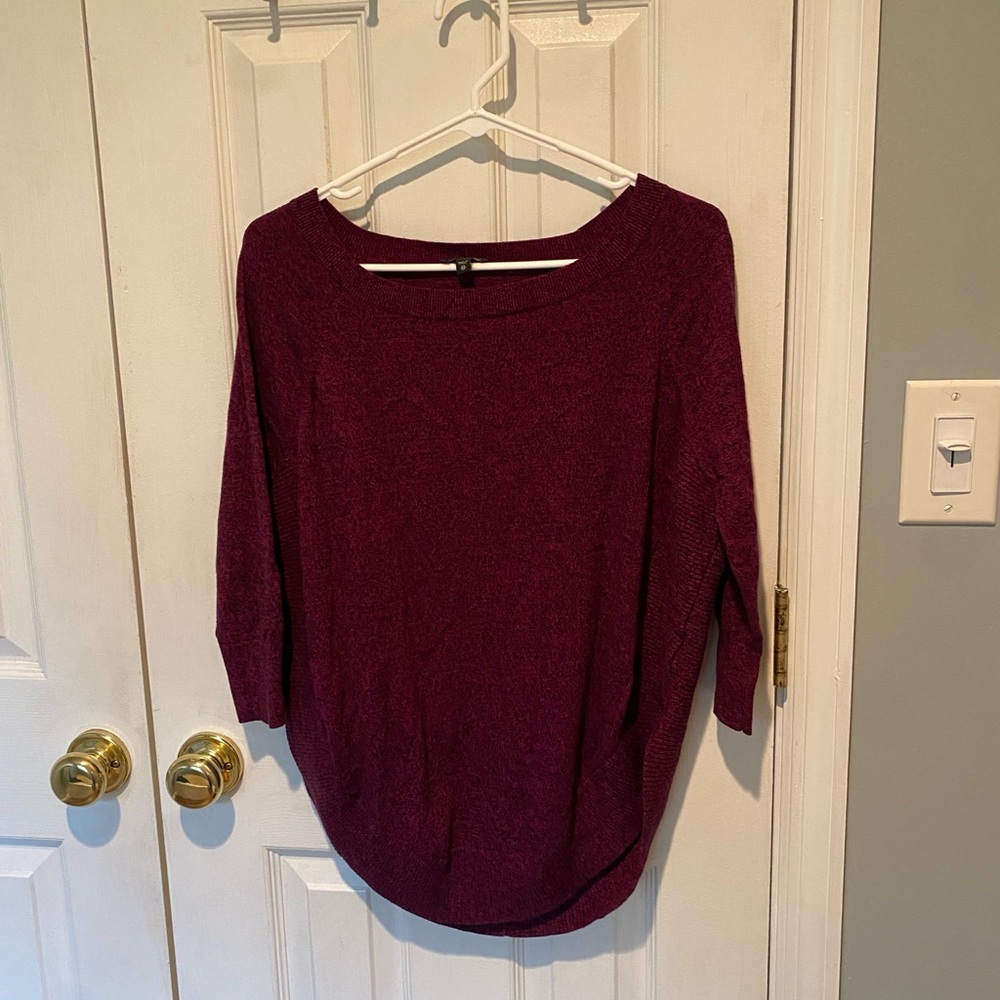 🌺 3/$10 Women's Burgundy Sweater from Express